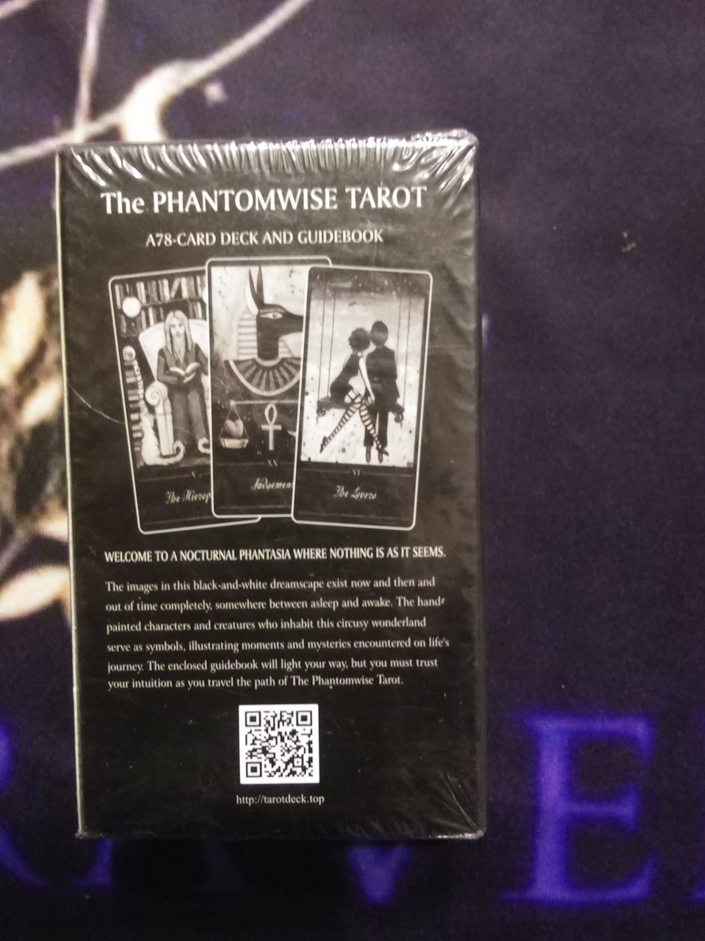 The Phantomwise Tarot deck